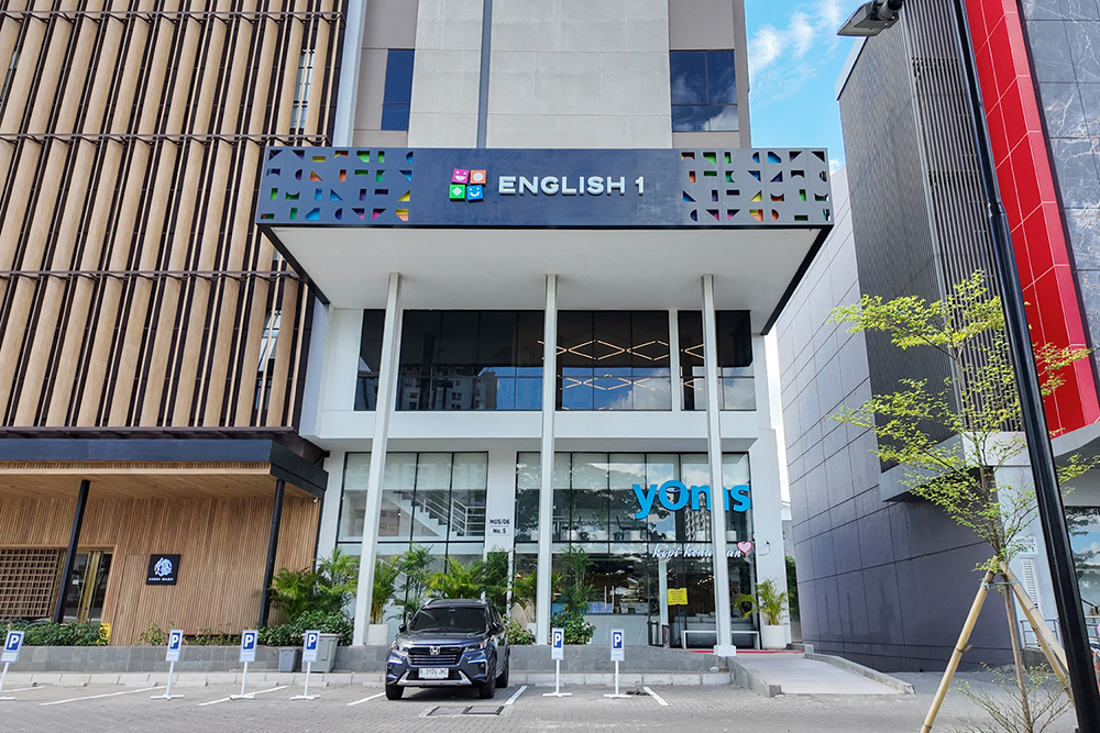 English 1 Gading Serpong Tangerang