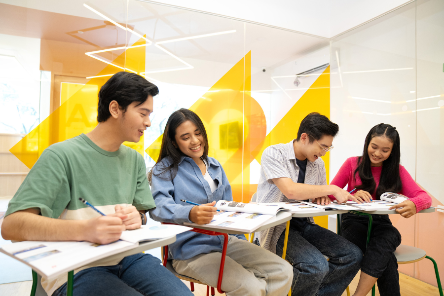 Belajar Past Future Continuous Tense